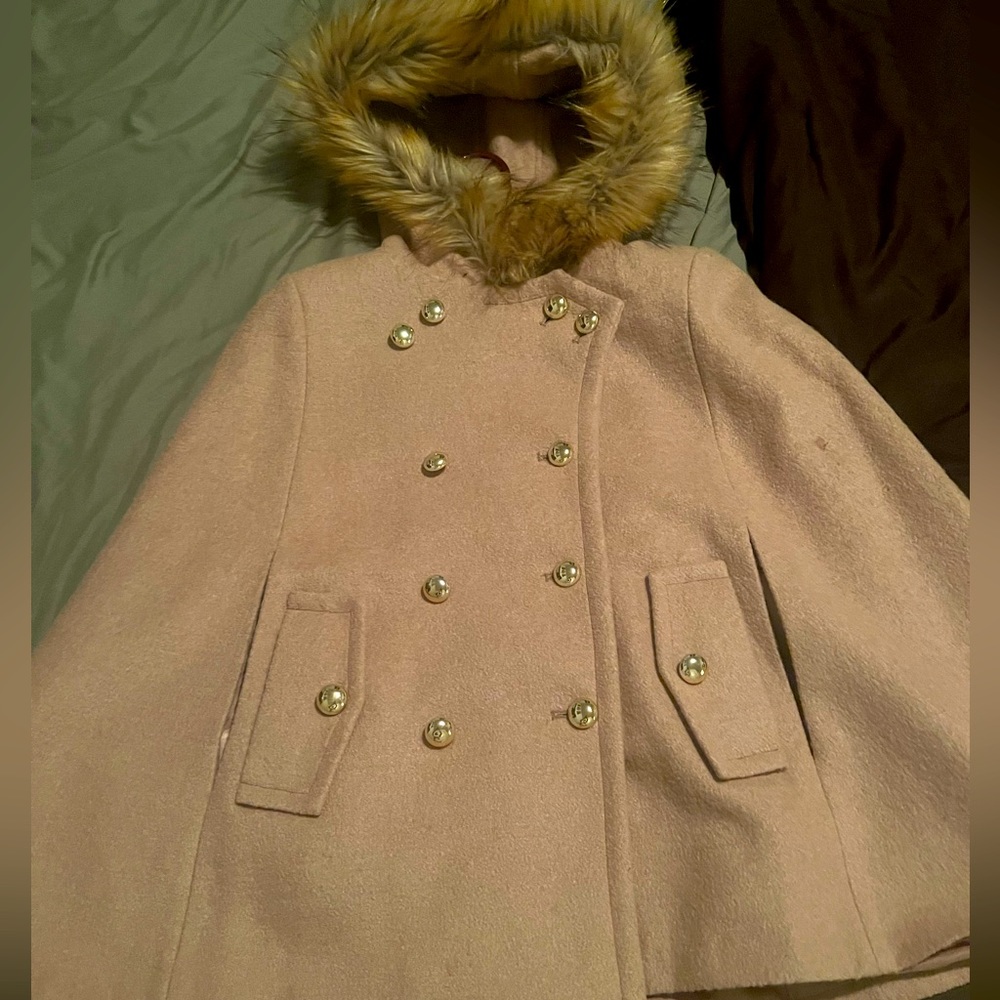 Classy winter cape with hood & pockets